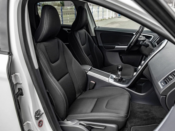 Volvo XC 60 cena 54900 przebieg: 269607, rok produkcji 2014 z Legnica małe 781